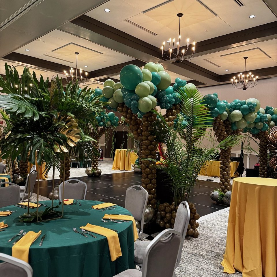 Balloon palm trees in a ballroom