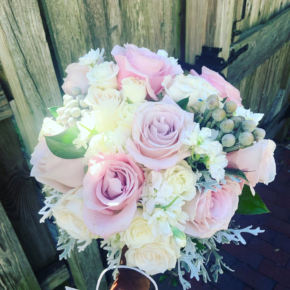 Pink and white rose bouquet
